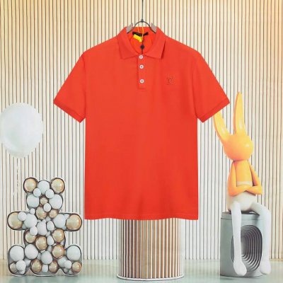 Louis Vuitton 路易威登高品质品牌小Logo刺绣翻领polo衫 面料选择：专柜定制面料 选用珠地网眼布棉质面料打造，表面分布细密的网眼结构，增强其透