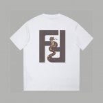 90 高品质25Ss芬迪Logo印花短袖！胸前品牌字母Logo大牌感十足！高端大气完美演绎，经典圆领不挑人版型上身巨显瘦 面料采用230克纯棉面料，保证舒适性同