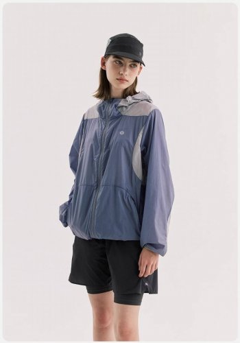 露露乐蒙Lululemon 被追问无数次！Lululemon 这件防晒服神了 宝子们，Lululemon 又放大招啦！这款新款户外轻薄拼色结构激光透气防晒服，也