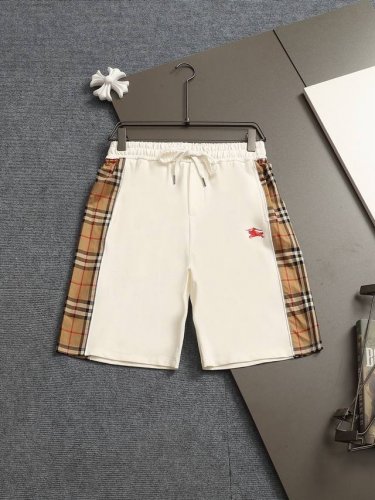 burberry 巴宝莉25Ss专柜同款毛圈短裤情侣款～采用棉质毛圈面料精心制作，饰以同色调提花图案，突显 巴宝莉经典的 格子印花。厚板立体！衣服偏厚使整体高透