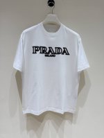 新品 P家族男士时装款休闲纯棉圆领短袖T恤，台湾意比贸易公司货，25年春夏新品，经典王牌单品！ 客供意大利顶级面料，此用料无敌奢华，将面料属性提升到一流水准，指