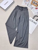 Alexander Wang2025新款假两条腰头条纹直筒长裤 定制Yb进口精仿羊毛材质 质感高级 肌理更强 品相上乘 弹力松紧腰阔腿直筒版型 通体灰白相间竖条