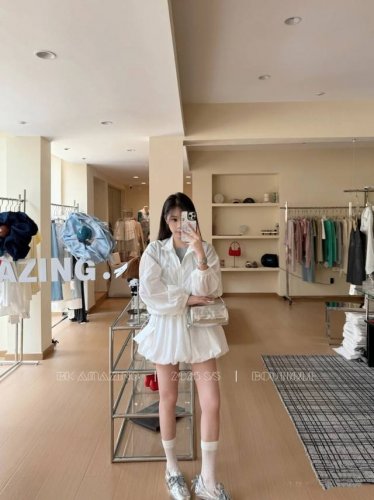 Lululemon lululemon 神级套装 夏日 C 位出道 宝子们 夏天的较量已经开始 我不允许还有人没发现 Lululemon 这款宝藏皮肤衣百搭薄款