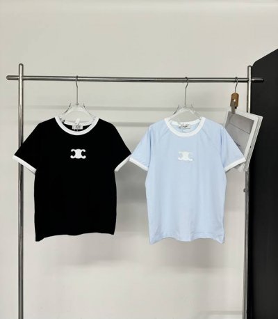 celine 春夏新款贴布刺绣撞色短袖Tee 基础简约又好穿 可解锁多种搭配 高级又时髦 40支纯棉质地 手感软糯舒适 采用贴布刺绣凯旋门徽标Logo点缀 撞色