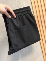 P220 Loewe罗意威 2025春夏新款男士薄款休闲裤，高级定制休闲裤速干面料，手感舒适，柔软亲肤，版型笔挺，不易起皱，超凡脱俗，特别百搭，上身效果超棒，笔
