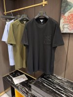 Loe2025 春夏新款短袖 整体上色泽较鲜明和光亮，手感顺滑揉软，悬垂感特强，质地自然柔软、贴身超级舒服，悬垂感特强！ T恤日常穿搭很自在很实用，超级的有韧性
