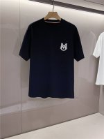 p250。“法国高卢雄鸡的订单，少见简洁圆领系列”全品相外贸订单，男士圆领纯色款短袖T恤，经典国旗配色装饰条点缀让人眼前一亮，M家是为数不多即能吸引明星潮人又能