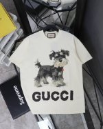古驰 Gucci小卷毛狗圆领短袖T恤 款号：341 原版面料官方同款短袖T恤 定制280 克同缸染面料手感非常舒服 春夏最新砖柜同步时尚又个性超级百搭好看的一款