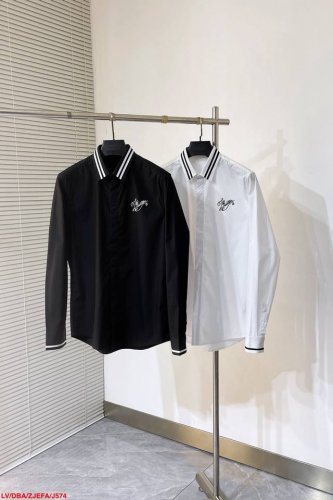 J574 Lv路易威登 专柜最新春款男士必备款衬衫，100%天然棉，舒服透气，原单狠货，原版面料，柔软舒适，上身高端又奢华，足够场面的档次，这款衬衫无不骄傲的让