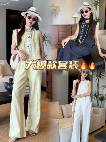 套装 爆款推荐 设计感100%亚麻上衣+阔腿裤套装 夏日绝美的诗篇 无袖上衣搭配阔腿长裤 简约线条勾勒曼妙身姿 亚麻材质透气亲肤 带来清凉触感 精致镂空细节 绽