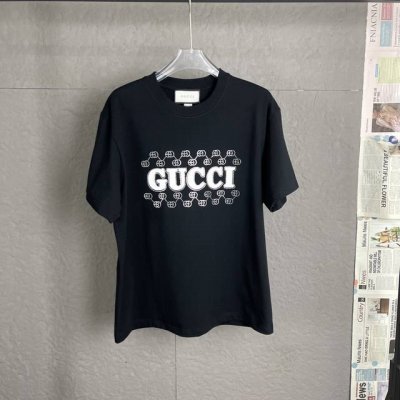 C02 gucci 古驰 烫钻300克重面料 男女同款 宽松版型 早春系列高克重短袖 选用客供定制针织100%纯棉面打造,面料手感细腻 厚实有质感的纯棉布 高密