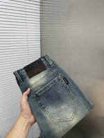 gucci古奇 2025Ss新款原单爆款牛仔裤 超级定制款 原版五金 超级重工工艺 版型超赞，细节做工无可挑剔！款式不挑人，做工高档，超强好货不等人，看中赶紧下