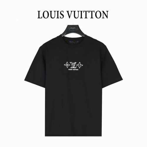louis Vuitton 路易威登 25Ss 四叶草及后背Logo印花短袖T恤 面料采用260克重纯棉，定制32支2*2螺纹，成衣两遍水洗处， 面料舒适亲肤无