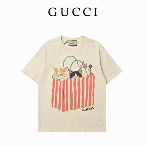 Gucci 古驰 帆布袋小猫重工艺短袖T恤 选用客供定制针织100%纯棉面打造,面料手感细腻，厚实有质感的纯棉布，高密度的机织工艺，如棉絮般柔紧致舒适，有挺括感