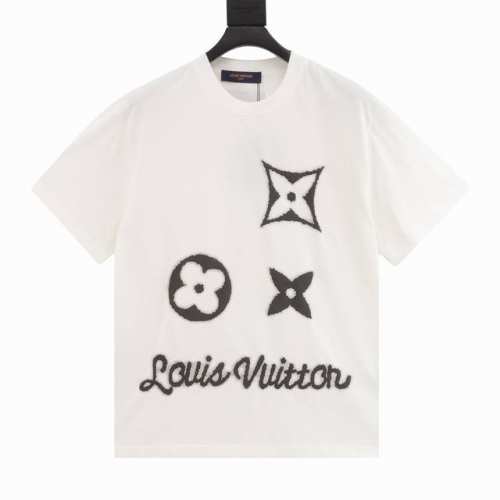 款号Y526 Louis Vuitton 路易威登 24Ss 立体发泡印花短袖 采用顶级260克定制双纱纯棉面料 质感非常柔软舒服 100%区别市场的顶级面料
