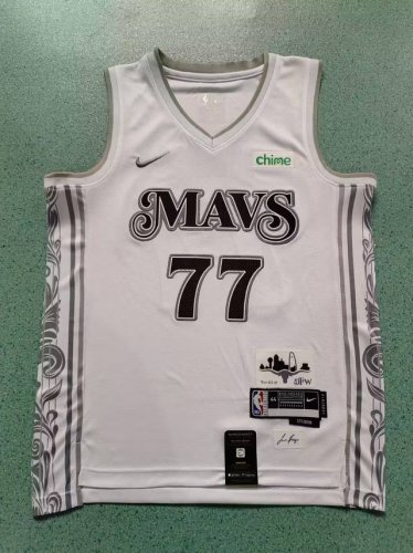 款号:S67 顶级刺绣版本 Nba独行侠25赛季77号.东契奇城市版球衣 Sw球迷版 官网同步上新 新款选定各路大神上身同款 刺绣背心 字母和英文采用高品质密锈