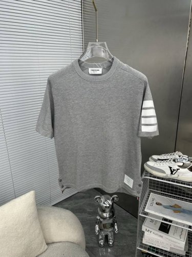 Tb汤姆布朗 Thom Browne 汤姆布朗 四杠针织polo衫 升级 灵感源自八十年代复古 原版面料 官方同款 圆领 短袖 定制 网纱毛衣针织面料 手感非常