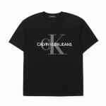 Calvin Klein Ck徽标字母印花棉质短袖T恤 定制主标 辅料 水洗齐全 高清细腻印花 甄选250克32支紧密纺双纱纯棉面料 质感厚实但是透气性良好 有