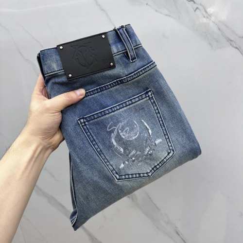 Givenchy 纪梵希 高端定制、2025早春最新款牛仔裤 柜台同步发售 原版定制复刻 客供五金辅料 原单品质 进口牛仔面料高弹力 重工洗水 做工走线精细 上