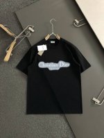 Dir*微宽版型S-Xl 25早春最新经典印花Logo简约百搭重磅短袖，高端品质专柜原单圆领援助，顶级制作工艺进口面料，专柜款独特设计，采用进口高端订制进口丝线