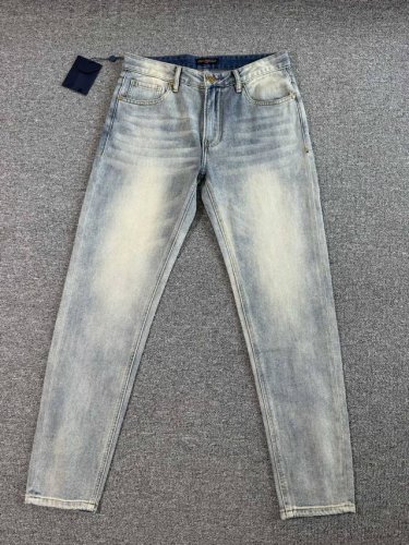 Lv 2025Ss春夏新款修身小脚牛仔裤 完美洗水工艺 定制顶级五金Logo 独家定制微弹面料 码数29-38 没35、37 021