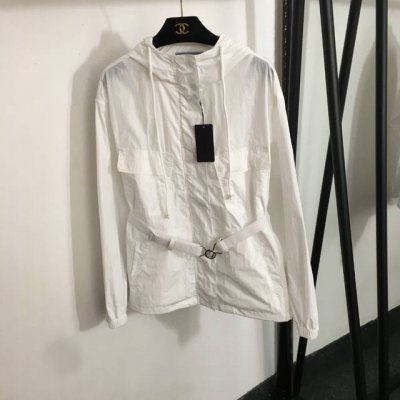 款号20252467 Prad*新款 胸前口袋长袖连帽风衣 外套，配腰带，白色，Sml， M码；肩宽50，胸围112,，袖长58，长67