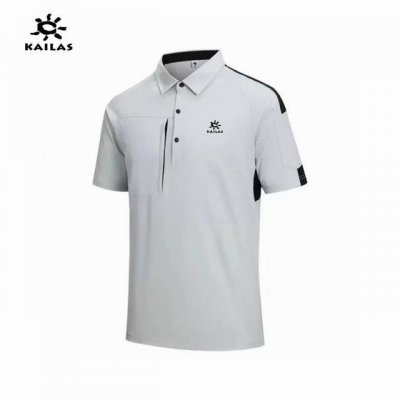 上新 凯乐石夏季新品男士翻领速干吸湿运动抗菌Polo衫 立体切割剪裁 经典Polo领三粒扣开襟 工装风设计，打破常规翻领，穿出不一样的感觉！特定凉感科技面料，舒