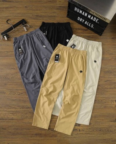 descente 迪桑特夏季新款高品通勤户外休闲裤子 直筒速干纯色长裤！ 这款裤子非常经典耐看的一个款式，简约大气，不失格调！采用迪家创新天丝亚麻梭织速干面料，