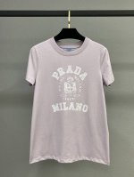 独家首发原单品质 pra*A 25 新款印花字母Logo圆领短袖T恤！做旧印花图案 背后立体条纹三角标装饰 面料质感舒适 强烈推荐 Sml