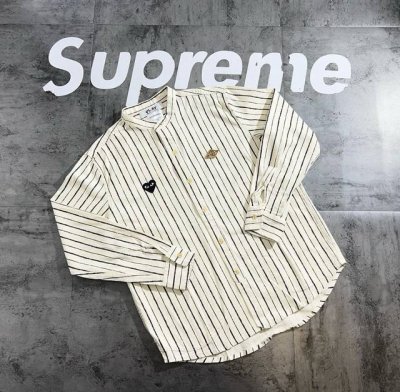 play 新品 刺绣复古衬衫 面料采用棉麻面料 工艺超高 一比一复刻 超细腻 原版复刻 万针刺绣Logo 立体饱满细腻 立体裁剪工艺 情侣款