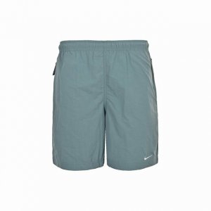 nike 耐克 纯色小标刺绣Logo短裤 质感十足 简单的短裤细节非常复杂 上身的舒适性 透气性非常好 休闲 运动皆可 炎热夏季必备单品 Size:S-Xl