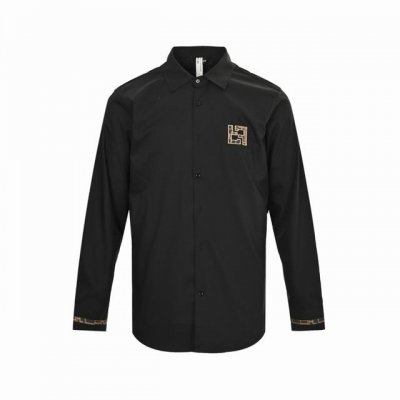 fendi 芬迪 Ff刺绣衬衫 版型简约利落 采用进口棉质面料 品质与舒适性凸显 款式简约又不显单调 既有运动的功能性 又不缺乏时尚的休闲感 版型简约立体 贴合