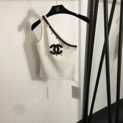款号20253043 Chane*新款 亮片钉珠Logo斜肩针织吊带背心 白色 黑色 黄色 均码 胸围62 长46