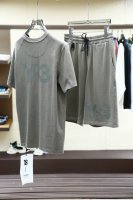 Shi 夏季时尚男士圆领短袖套装休闲经典款式 海外专柜同步 奢华高级顶级面料任何人都可以轻松驾驶 进口定制高档面料 手软舒适有型 吸汗透气 ，奢华经典品牌Log