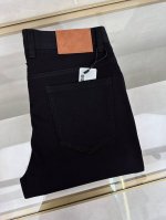 Bc 2025新春爆款新品 专柜有售 实体店极品牛仔裤专柜原版1:1好货，适合各个年龄段。市场最高版本的欧洲进口面料。舒适柔软亲肤，上身效果超级棒时尚百搭，笔挺