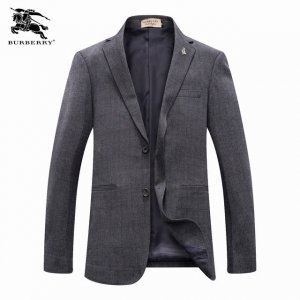 高版本 巴宝莉 2025Ss欧洲专柜主打系列 男士修身西服 采用进口高端面料 面料超级牛逼上身潇洒大气 贵气十足 男神必备码数:M-Xxxl 下单请报身高体重