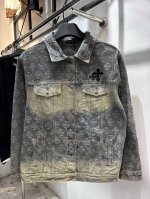 款号:Zmr21# 克罗心Chromehearts重工钢印经典款梵文满印提花烫钻牛仔外套男女款 新款克罗心梵文印花定制面料外套 渐变色洗水，后背烫钻十字架牛仔外