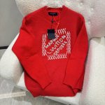 Louis Vuitton路易威登 Louis Vuitton 菲董联名 手工珍珠刺绣圆领 Louis Vuitton法国路威酩轩集团-Mh旗下品牌 著名奢侈品