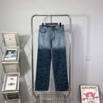 供 顶级版本！ Louis Vuitton 路易威登 渐变极光蓝牛仔裤 提花刺绣水洗 选用定制扎染渐变面料，100%棉，本款牛仔束腰夹克依托渐变扎染工艺，展现由