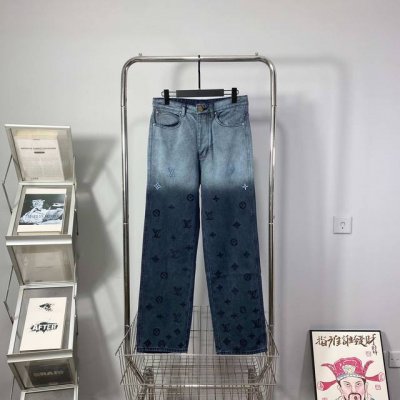 供 顶级版本！ Louis Vuitton 路易威登 渐变极光蓝牛仔裤 提花刺绣水洗 选用定制扎染渐变面料，100%棉，本款牛仔束腰夹克依托渐变扎染工艺，展现由