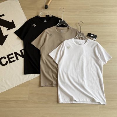 主图+细节 品质短袖Descente 迪桑特三色2025年新款科技棉感后背印花圆领短袖T恤 高端户外品牌，东西也着实不错，很有特点，超级舒适！品质很到位，采用科