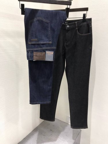 新品 Ez家族男士商务休闲牛仔裤，贸易公司渠道货，高端主线系列，高端土耳其代工出品，纯正血统品质，25年春夏新品，经典王牌单品！ Roccia系列牛仔裤之名中“