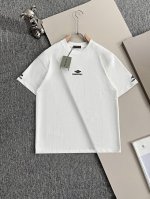 p110 Balenciaga* 2025春夏款上新 原高版本 巴黎世家 面料采用270克高密度纯棉 不变形 不缩水 工艺介绍：双线走位 前面精密万针刺绣+左右