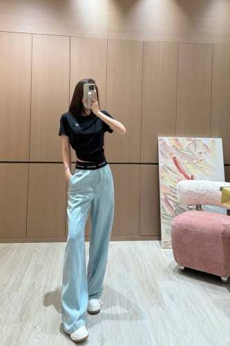 爆款现货 原单品质 Miu Mi*｜25新款撞色天丝牛仔裤 订制高品质面料质感超赞！ 多次洗水工艺 撞色宽织带Logo 尽显高级感 视觉盛宴 Blingblin