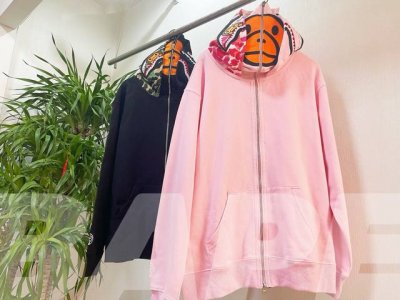 领口超长2米字母压条版本！ 2025Ss B pe Camo Shark早春新款Milo迷彩猿人头猴头卫衣外套 买一件穿多年！ 实用性强 穿3季节 1春天穿 2