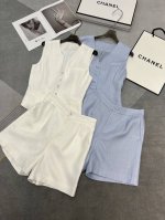高品质2025夏季新款套装无袖马甲上衣短裤上衣后背可调节收腰设计短裤后部松紧腰头棉麻质地柔软细腻夏季必不可少的的套装两色Sml