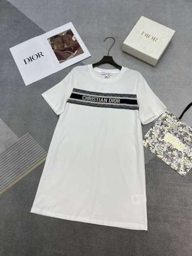 高品质Dior2025春夏新款纯棉T恤连衣裙胸前贴布针织提花Logo织带 宽松T裙完全不挑身材 Sml