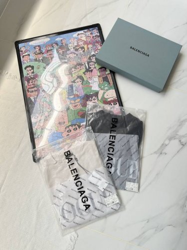 顶级版本 Blcg Vogue灯塔短袖 25Ss官网在售巴黎世家 Balenciaga Vogue灯塔短袖打底T恤 原版盒子10可配 包装不退换 要盒子的报单记