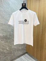 p200Versace/范思哲 2025年春夏新品上新 三标齐全 丝光棉圆领短袖T恤 好货不用过多介绍 看细节 专柜码数：M-6Xl 175/140建议Xl