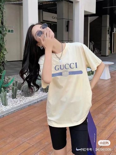 上新 供 Gucci 古驰情侣款做旧腰带蓝标Logo短袖T恤 上身真的超级Nice 此款属于百搭的经典之作，蓝色印花Logo真的超好看！ 不管是内搭还是单穿都很